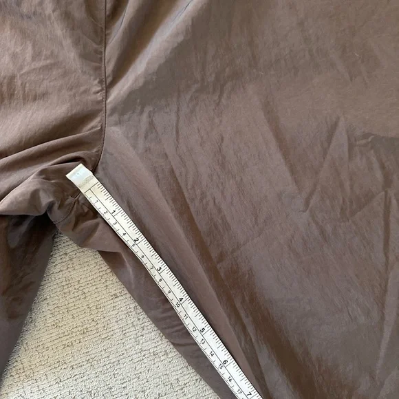 Nike Sportswear Essential Women's Mid-Rise Oversized Woven Joggers Size XL NTW - Picture 8 of 9